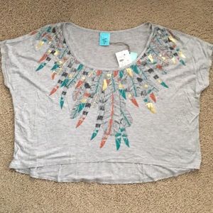Tribal cropped tee